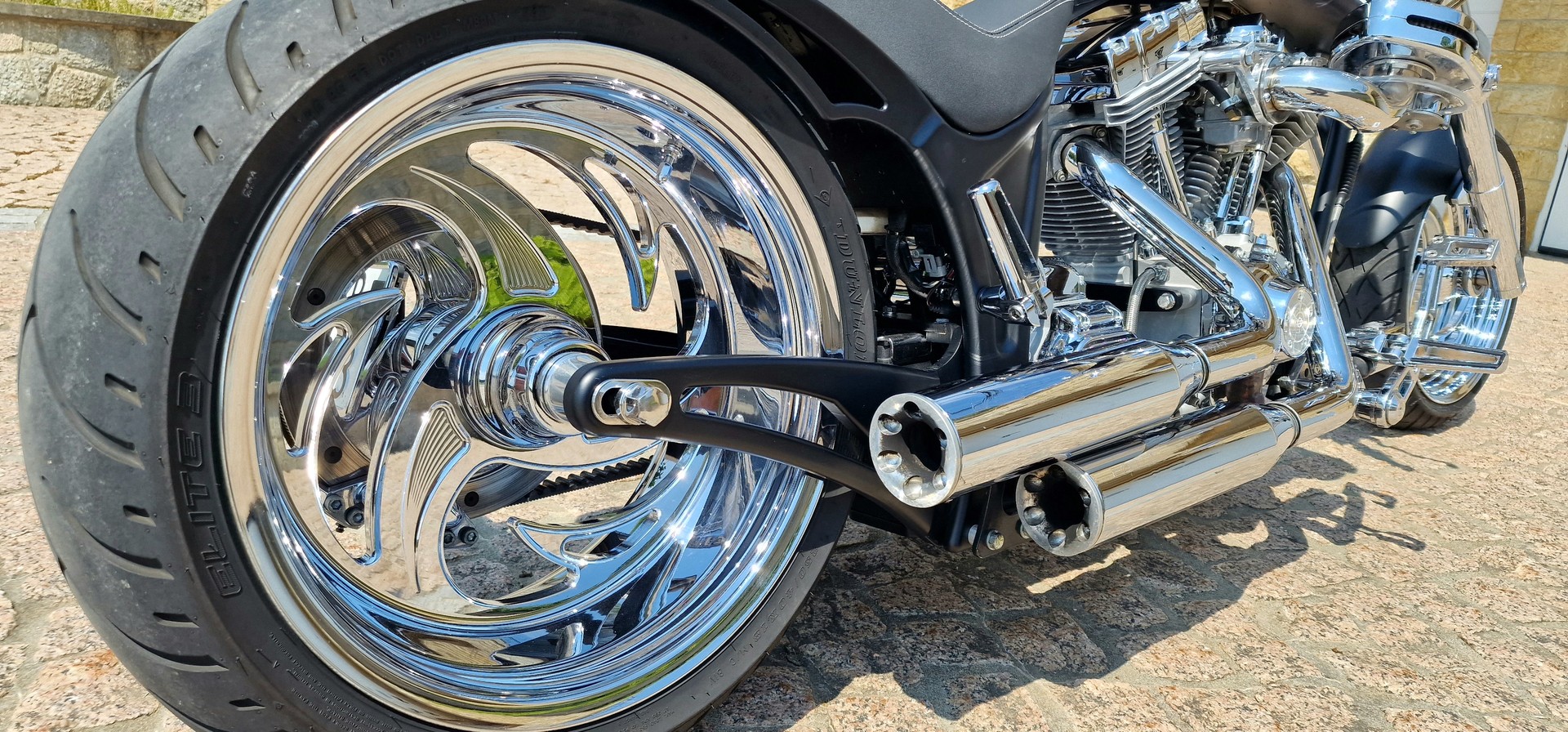 HARLEY-DAVIDSON Swissperformance Burnout-image-1