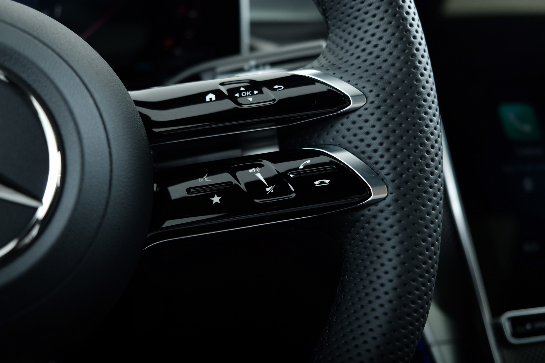 MERCEDES-BENZ GLC 300 4Matic 9G-Tronic-image-15