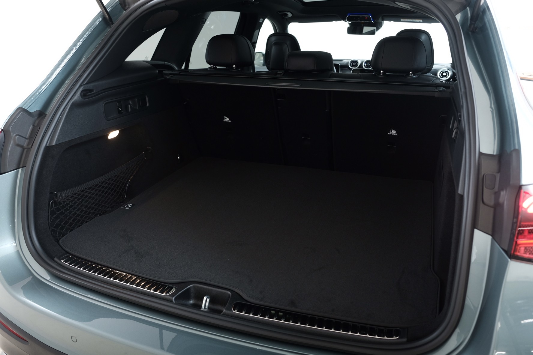 MERCEDES-BENZ GLC 300 4Matic 9G-Tronic-image-10