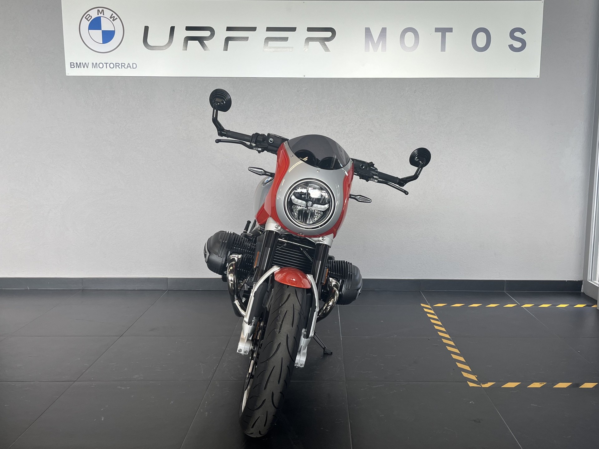 BMW R 12 nine T-image-1