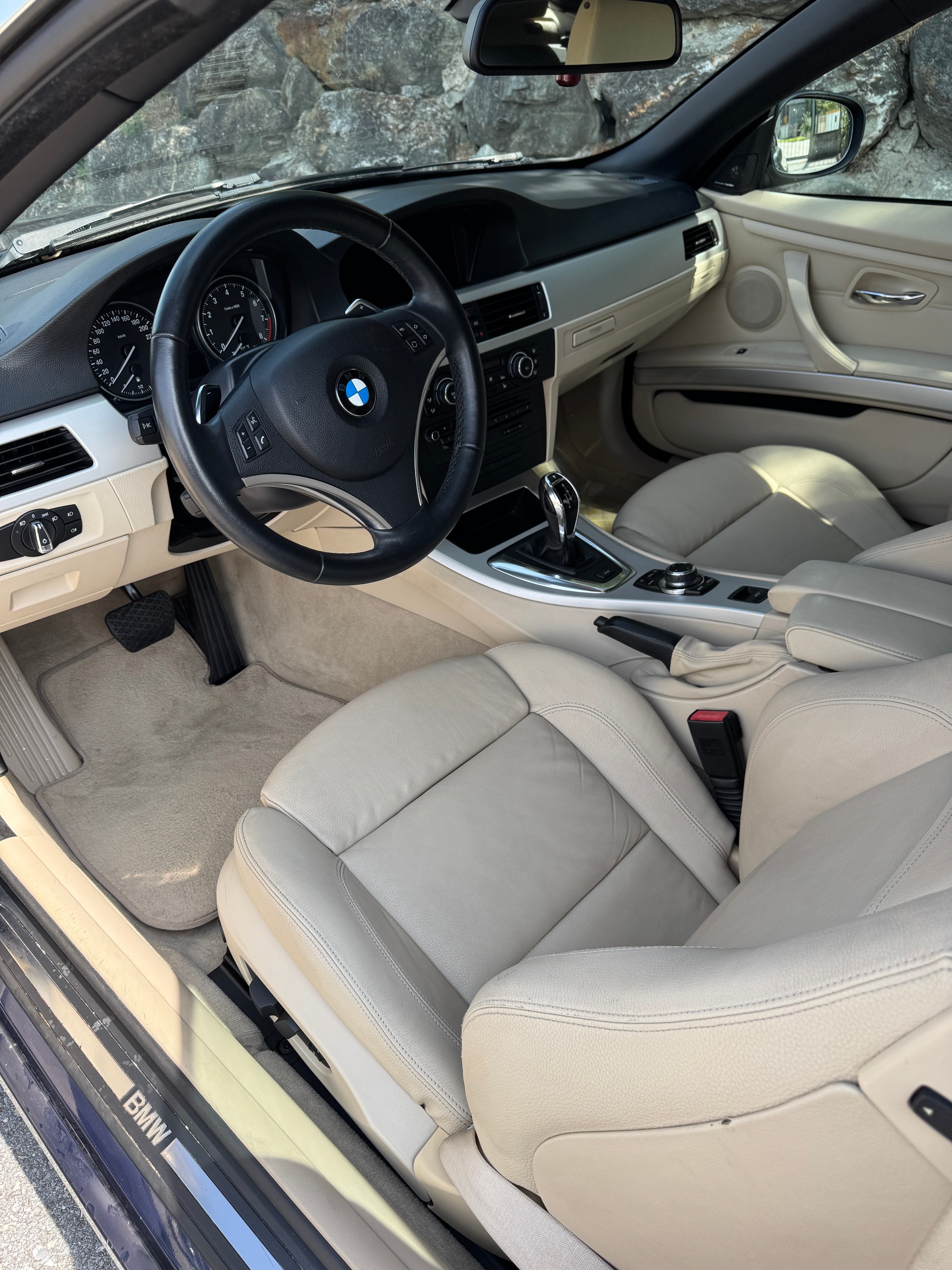 BMW 335i Cabriolet DSG-image-5