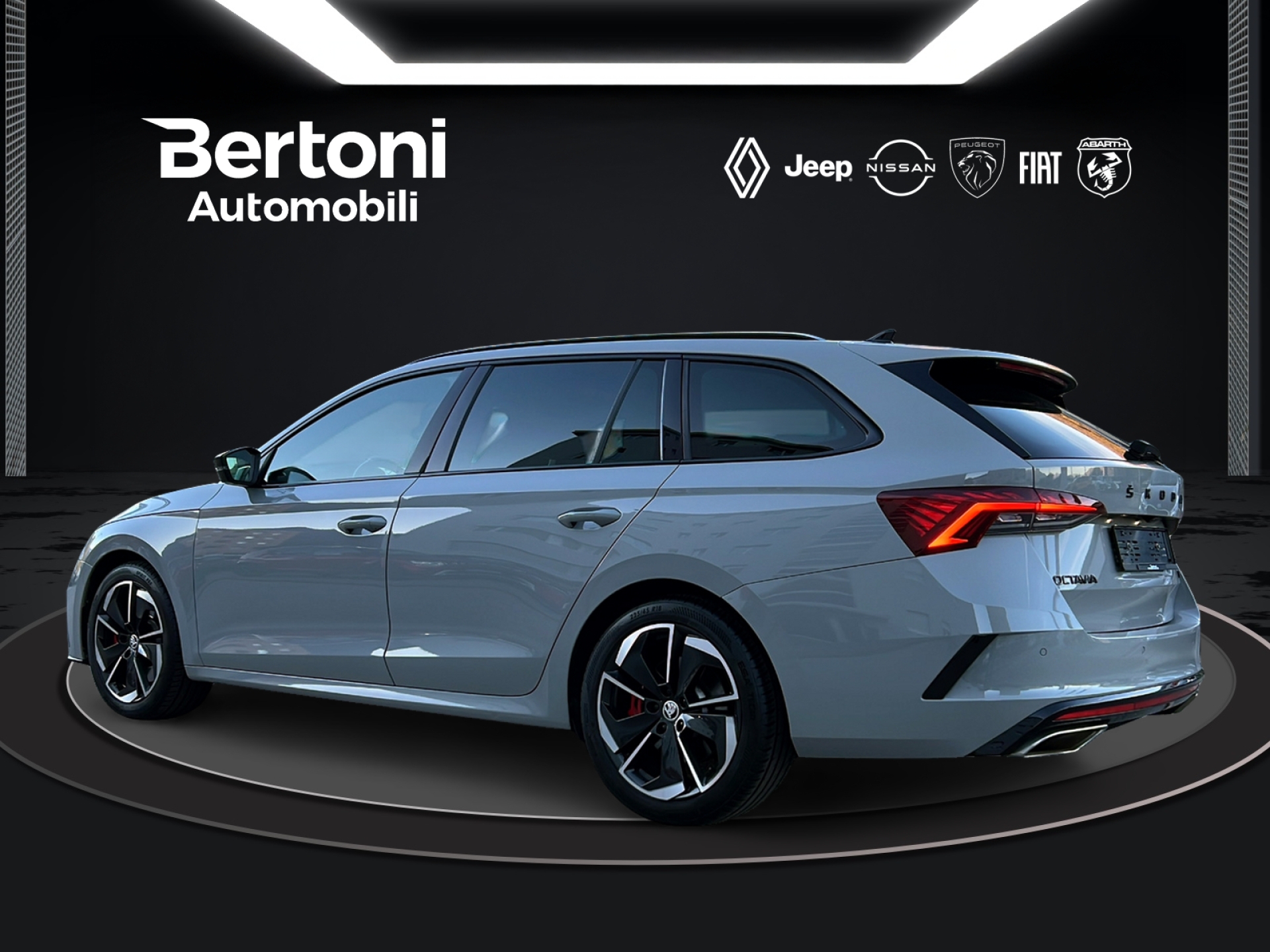 SKODA Octavia Combi 2.0 TSI RS DSG-showroom-element-3
