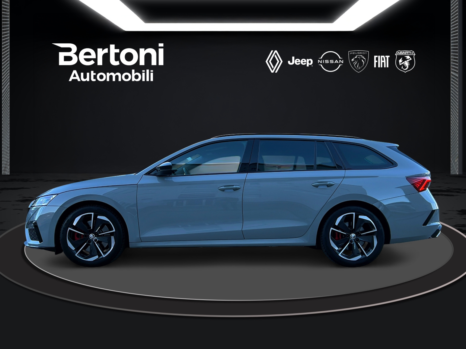 SKODA Octavia Combi 2.0 TSI RS DSG-showroom-element-2