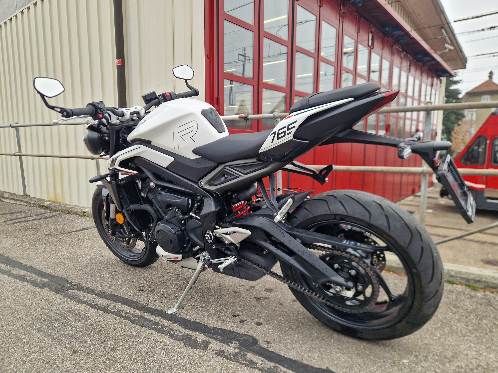 TRIUMPH Street Triple 765 R A2 (35kW)-image-5