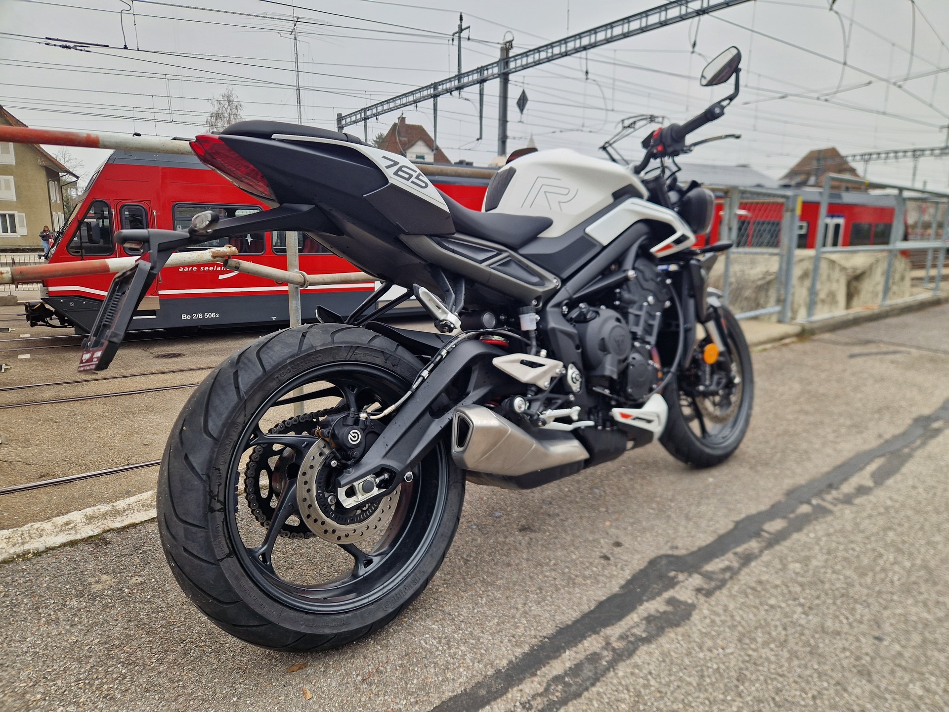 TRIUMPH Street Triple 765 R A2 (35kW)-image-2