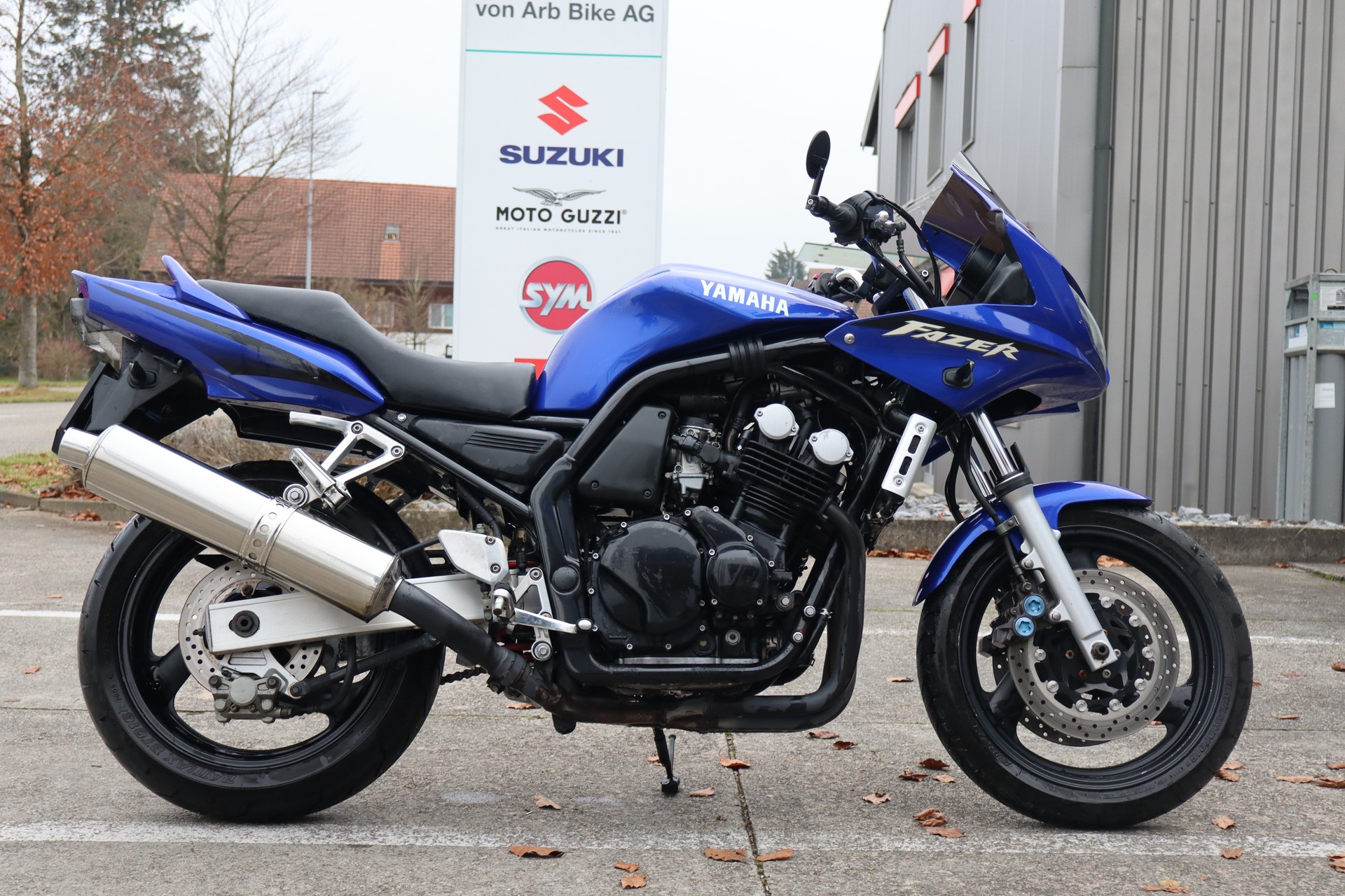 YAMAHA FZS 600 Fazer