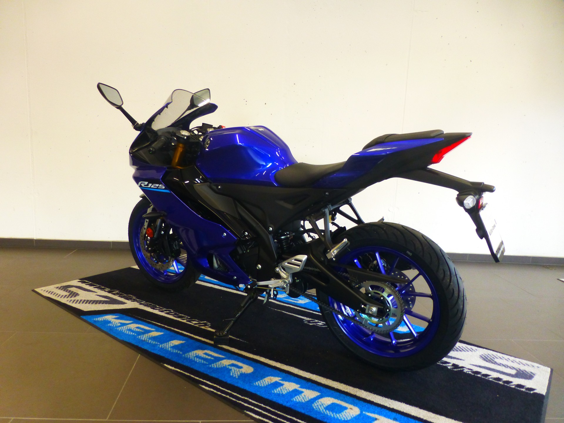 YAMAHA YZF-R 125 ABS Modell 2026-image-4