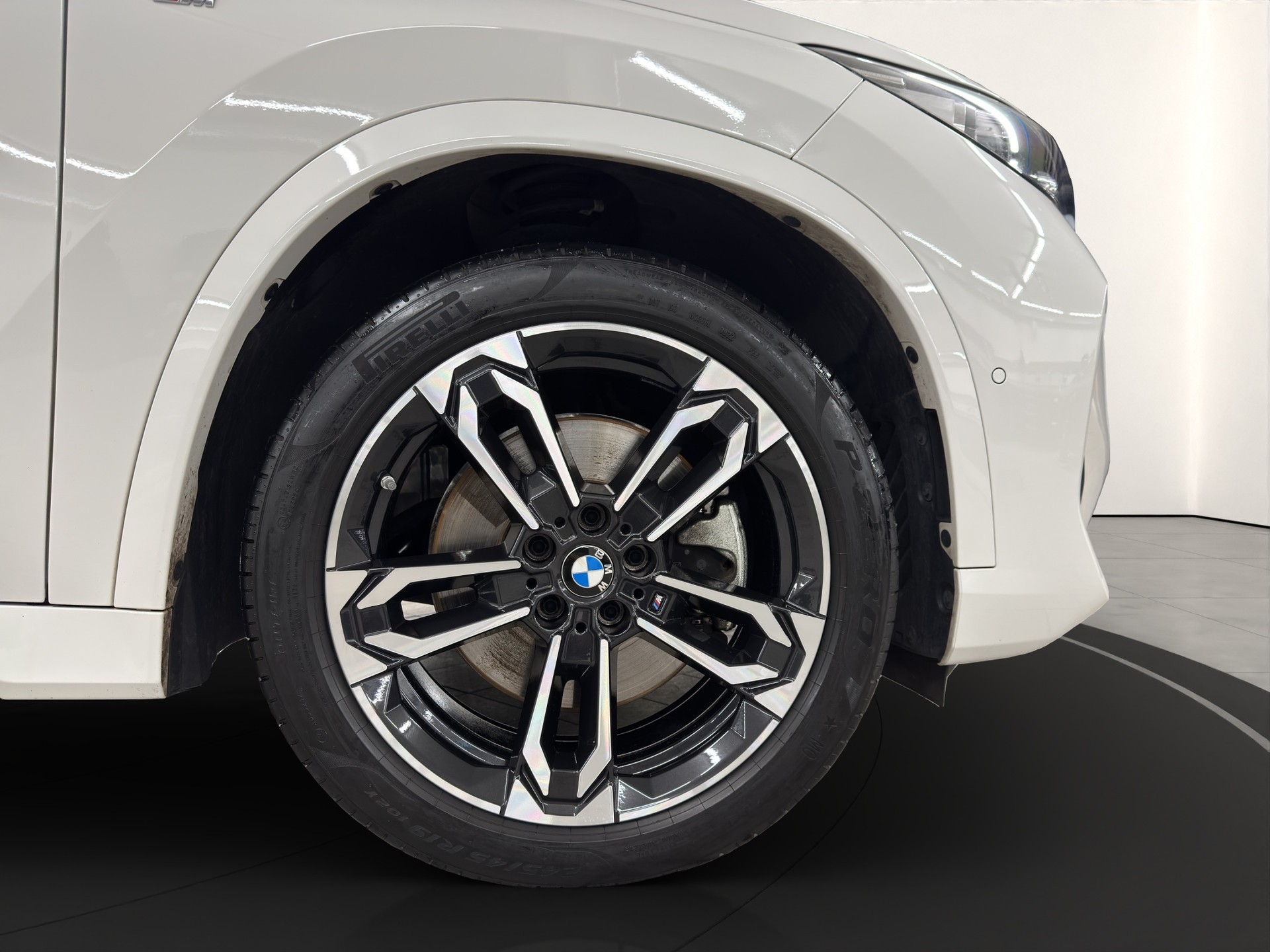 BMW X1 xDrive 23d 48V M Sport-image-6
