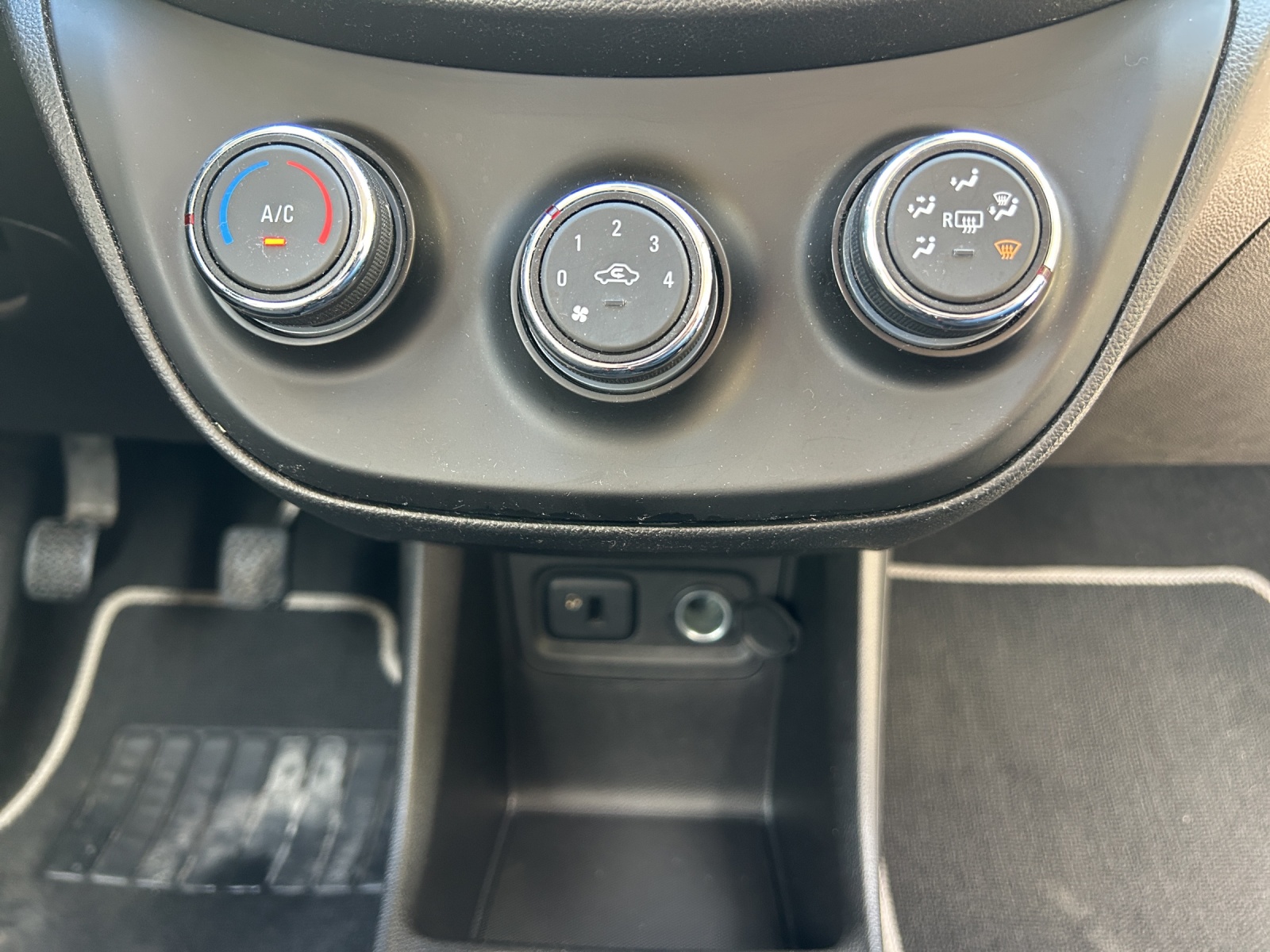 OPEL Karl 1.0 EcoFLEX-image-12