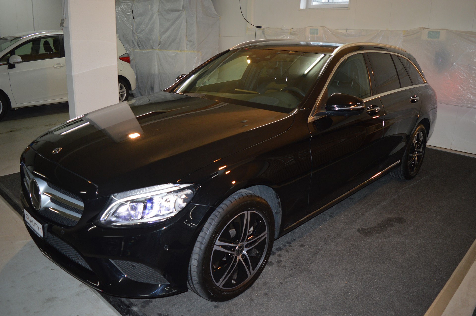 MERCEDES-BENZ C 220 d Swiss Star Avantgarde 4M 9G-Tronic-showroom-element-1