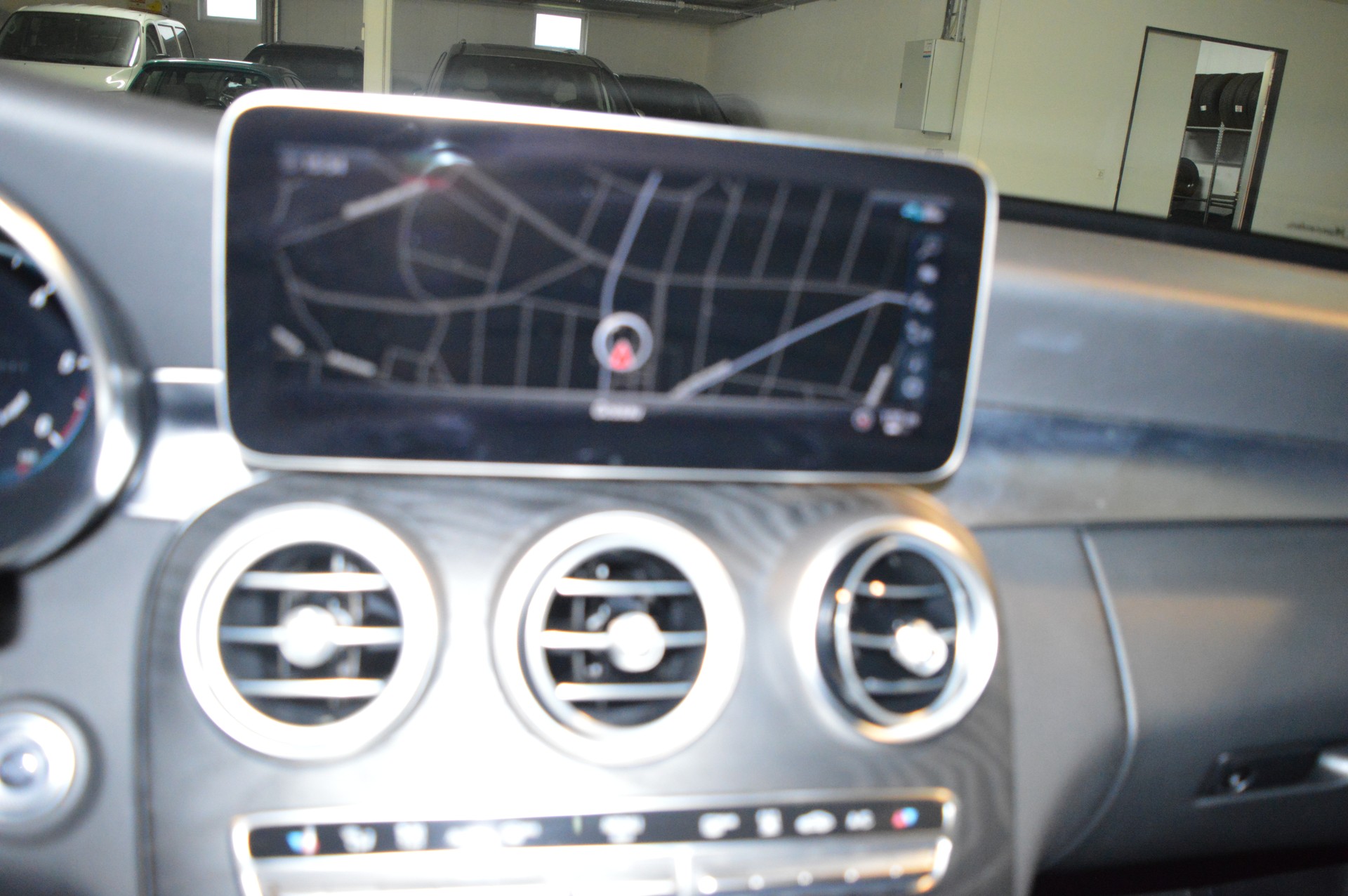 MERCEDES-BENZ C 220 d Swiss Star Avantgarde 4M 9G-Tronic-image-18