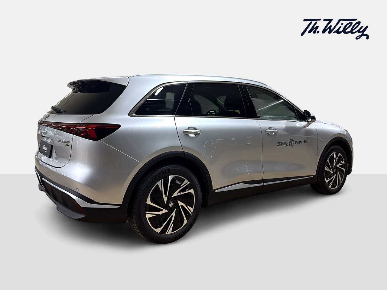 MG S6 EV 77 kWh Luxury 4WD-image-4