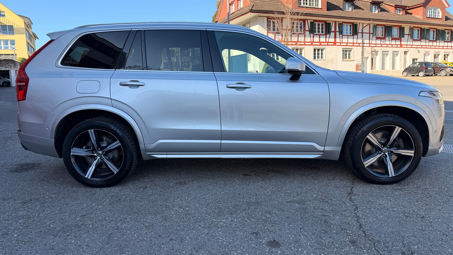 VOLVO XC90 T8 AWD R-Design Geartronic-image-5