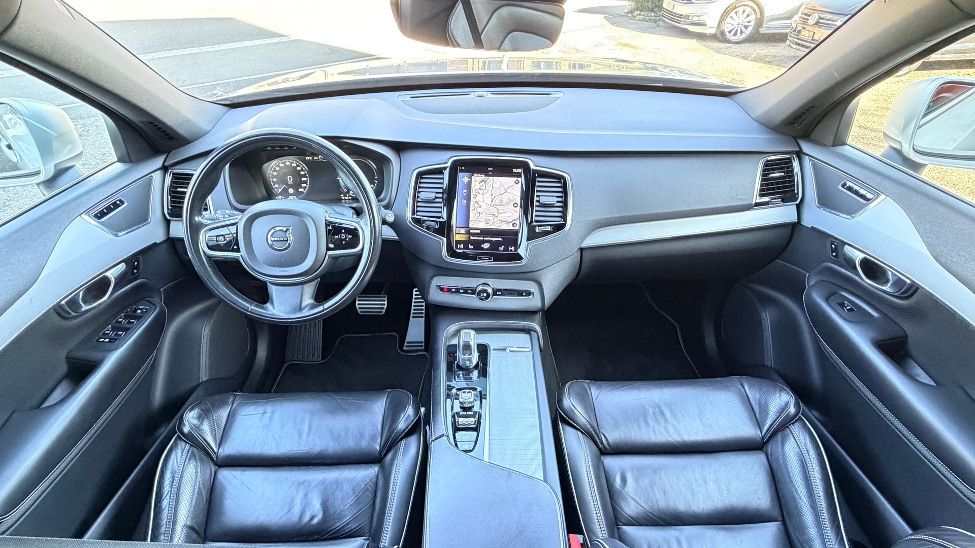 VOLVO XC90 T8 AWD R-Design Geartronic-image-13