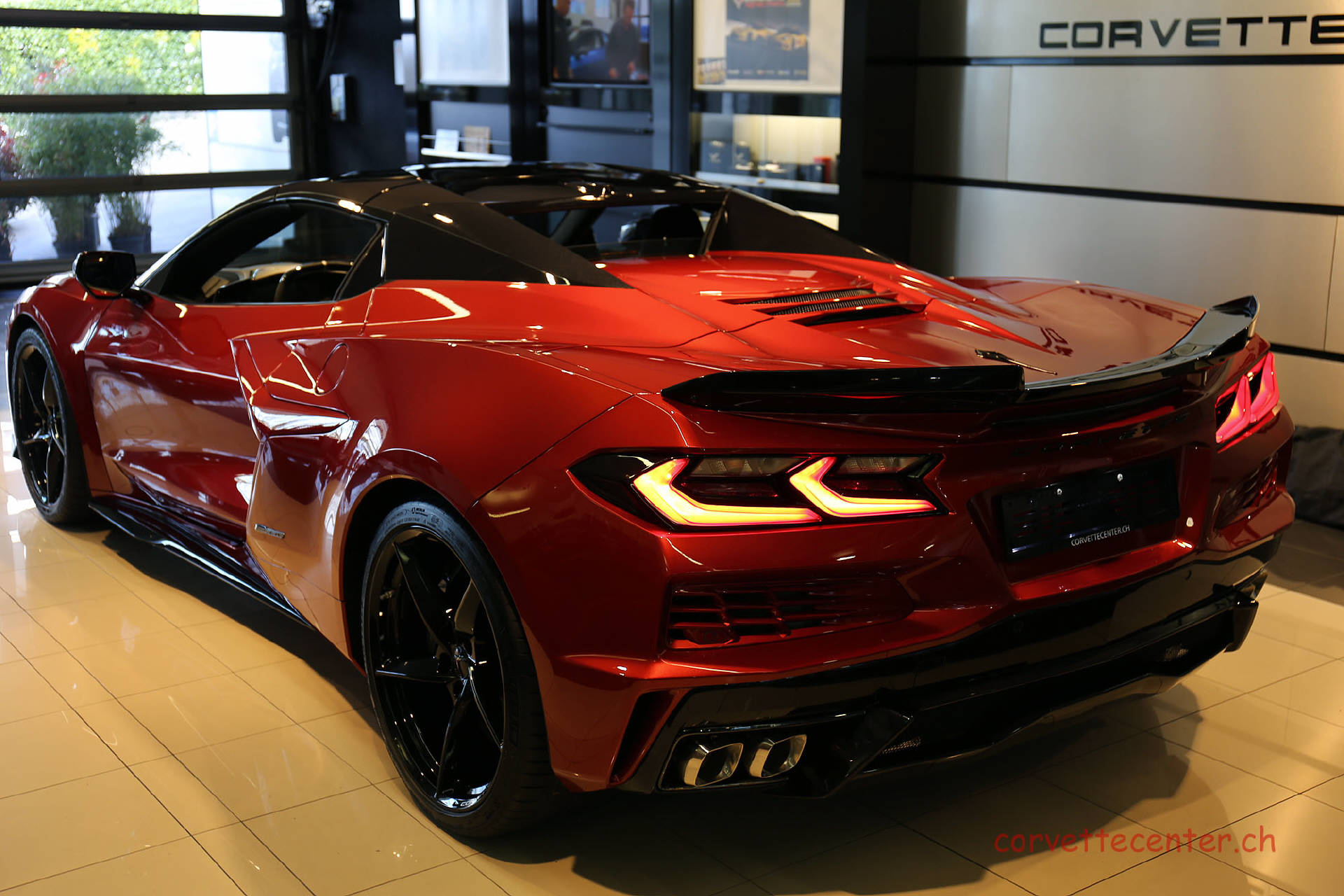 CHEVROLET Corvette E-Ray 3LZ Convertible-image-18