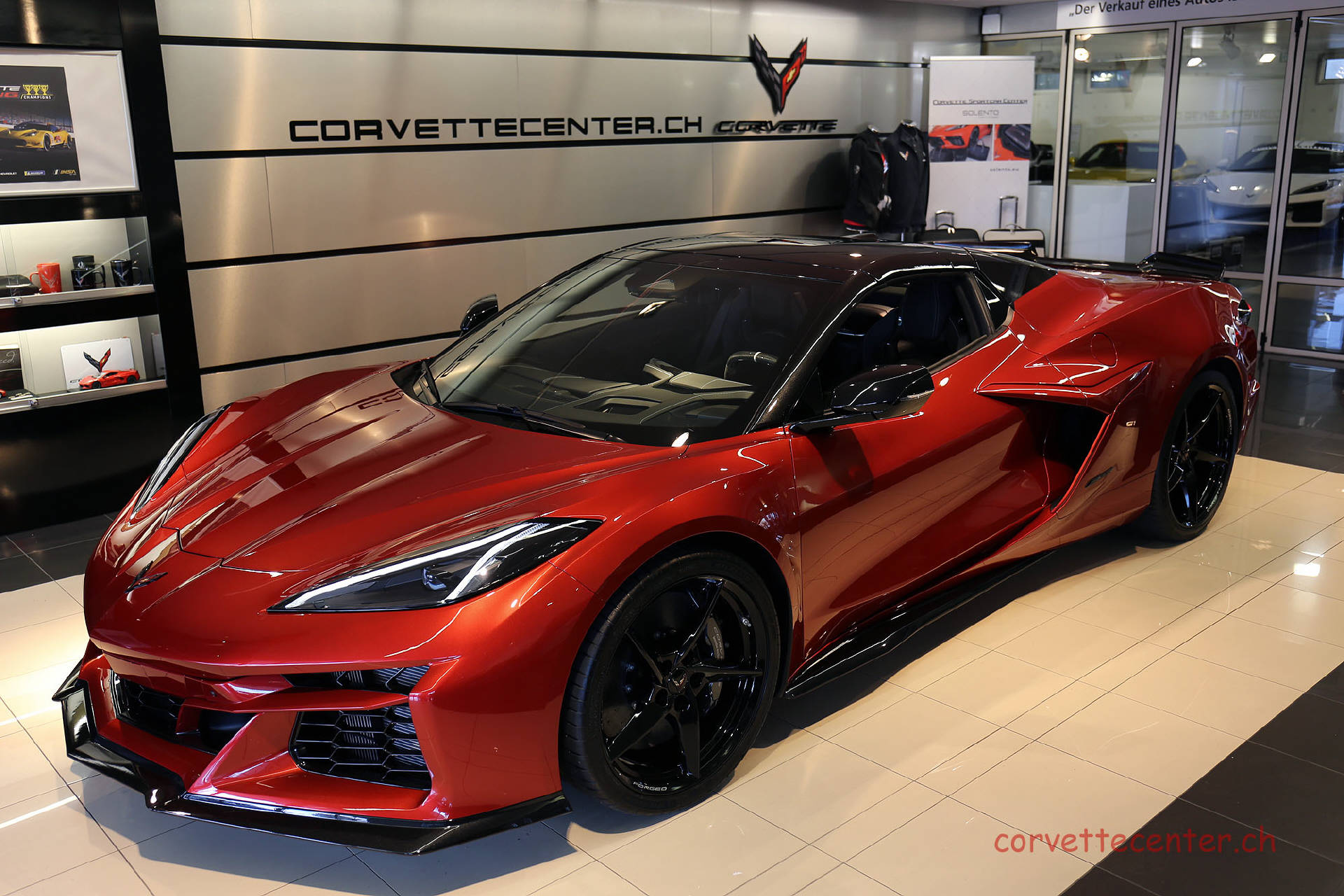 CHEVROLET Corvette E-Ray 3LZ Convertible-image-17