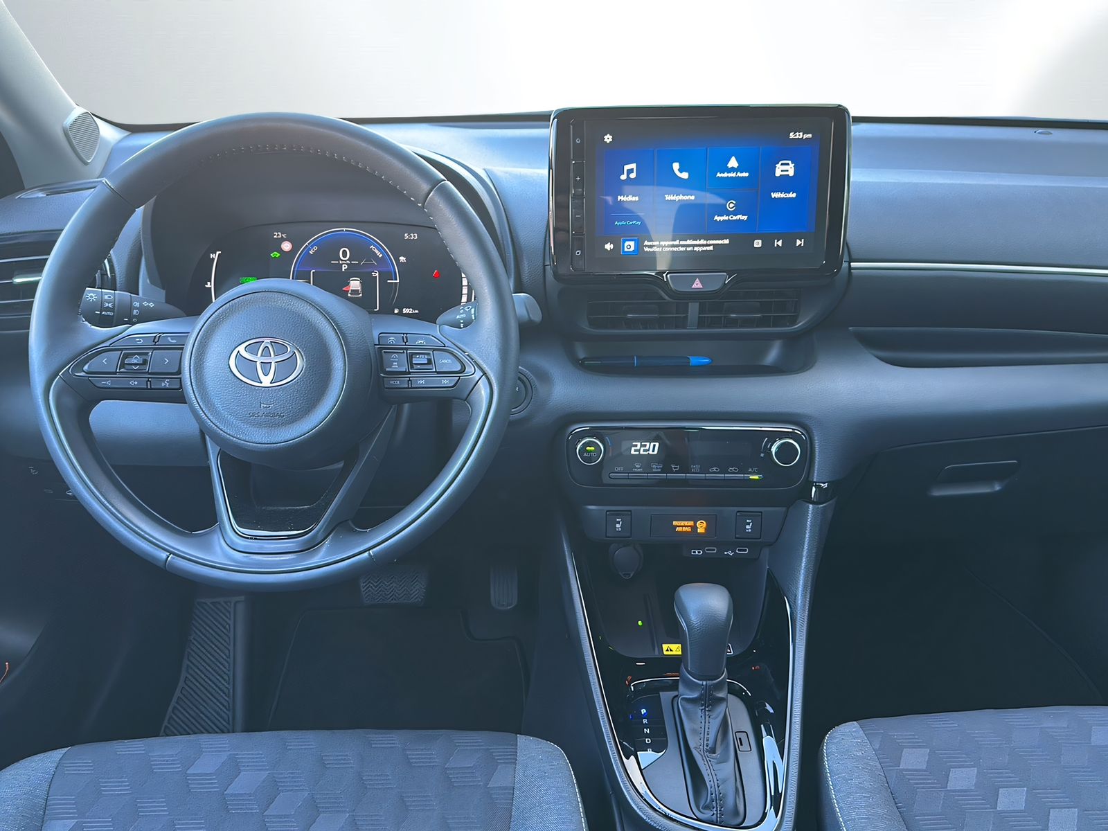 TOYOTA Yaris 1.5 Trend e-CVT-image-5