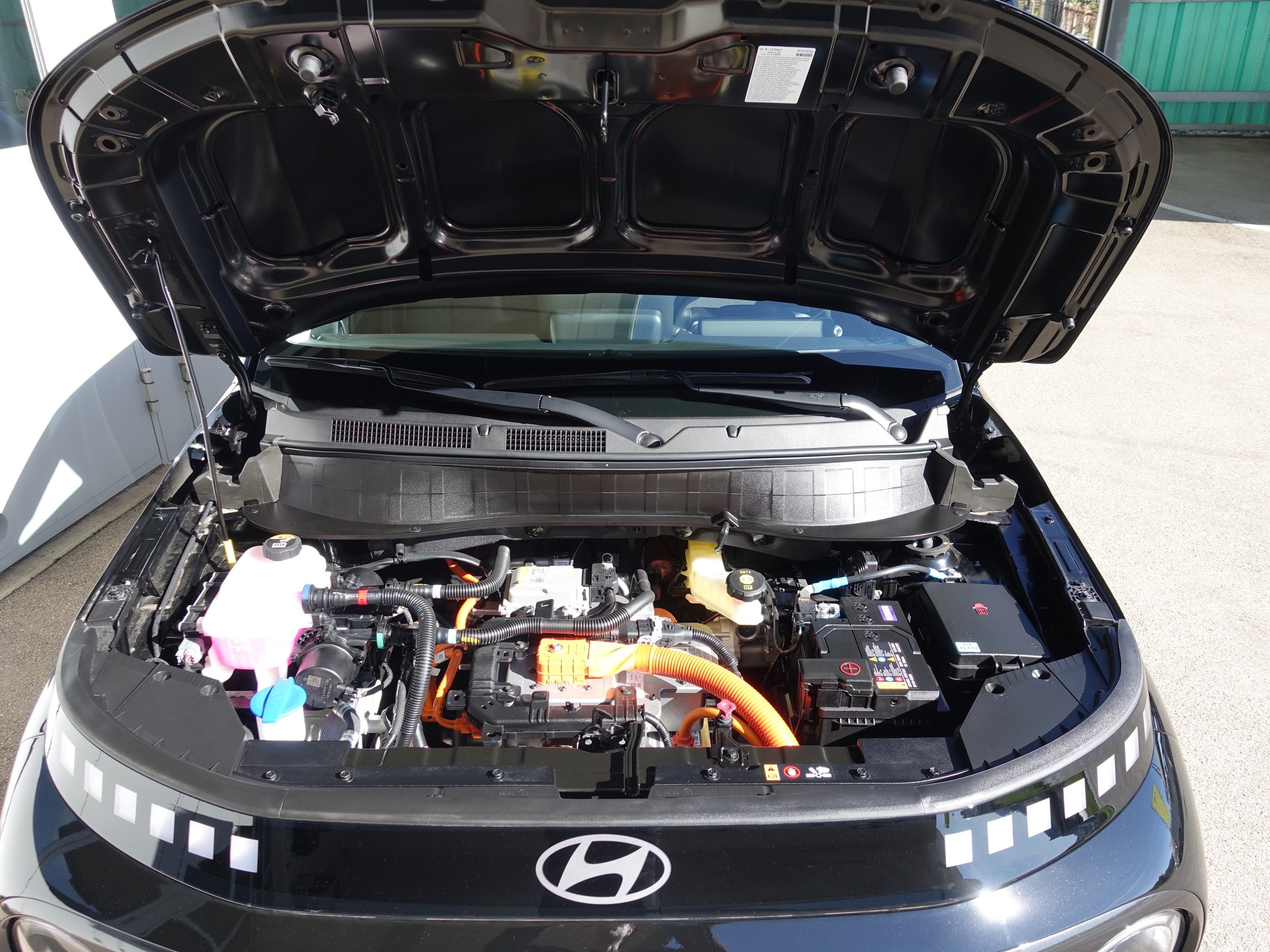 HYUNDAI Inster 49kWh Origo grosser Akku 115PS-image-23