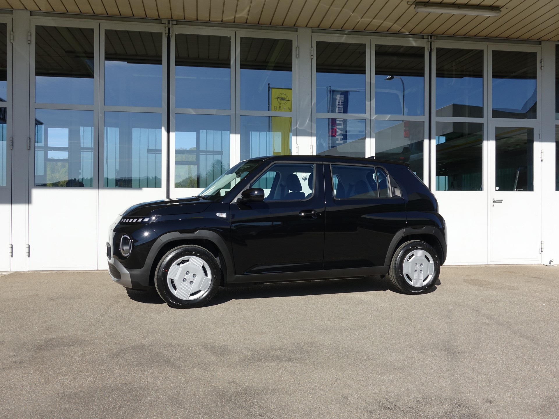 HYUNDAI Inster 49kWh Origo grosser Akku 115PS-image-17