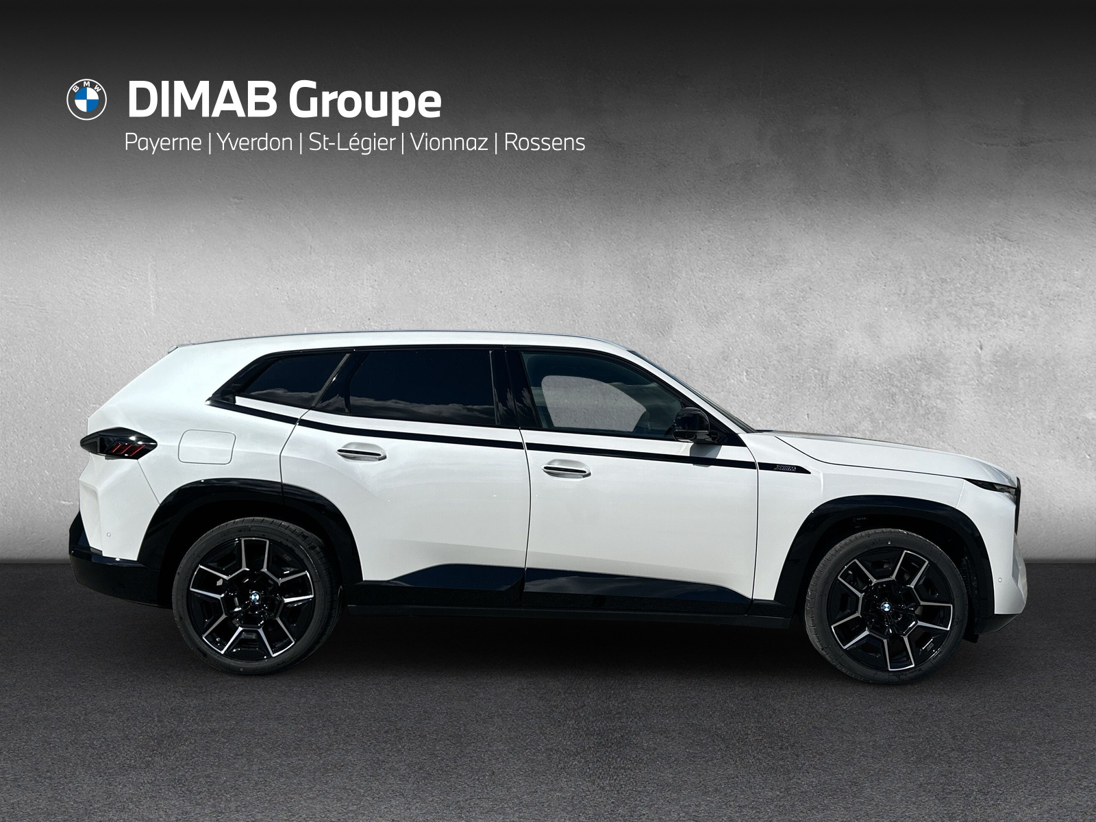 BMW XM xDrive 50e PHEV Steptronic-image-5