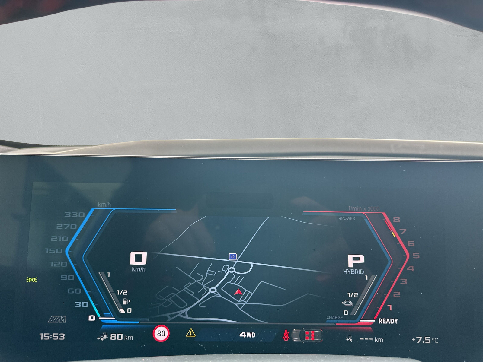 BMW XM xDrive 50e PHEV Steptronic-image-18