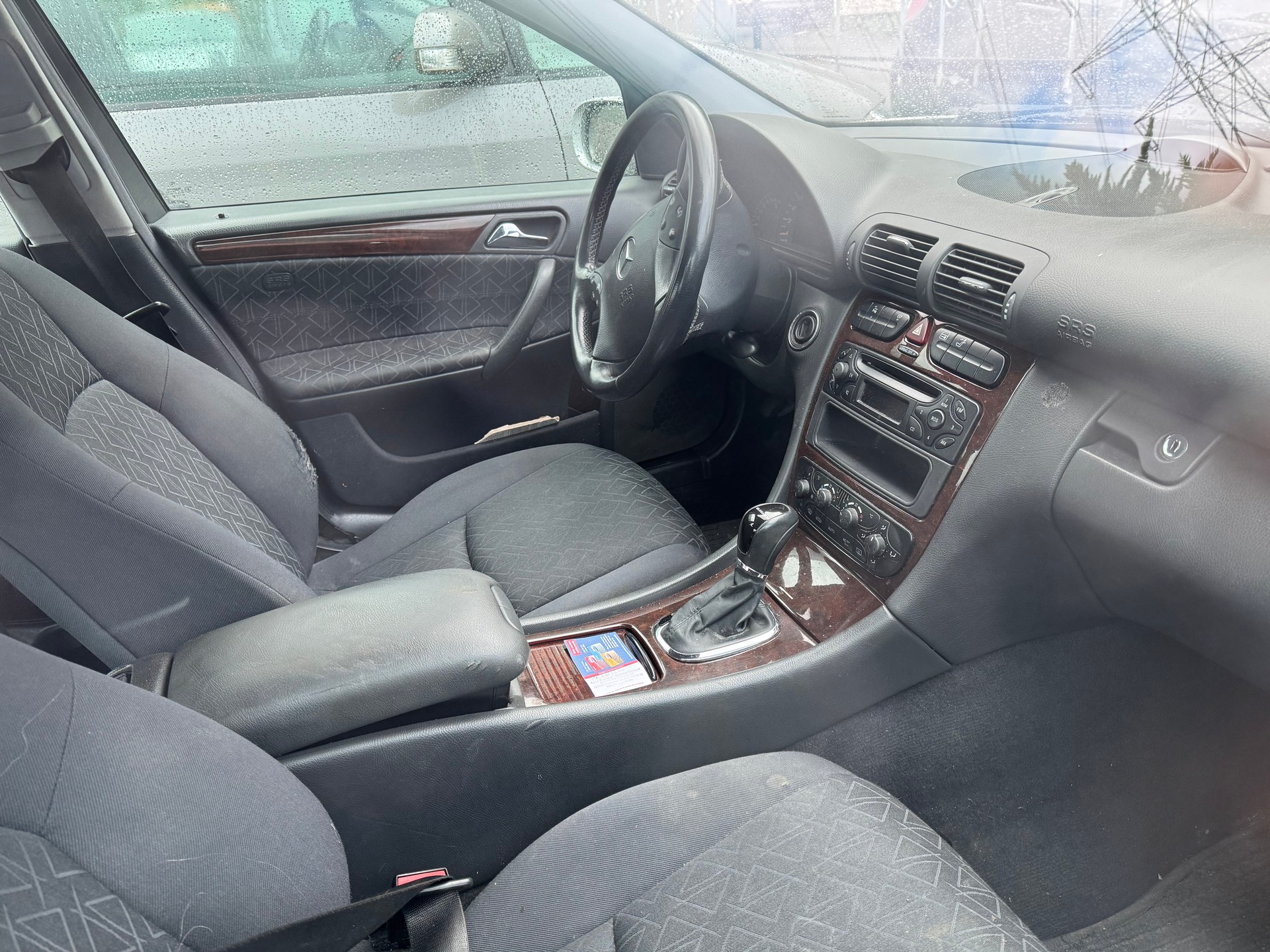 MERCEDES-BENZ C 240 Elégance 4Matic Automatic-image-4