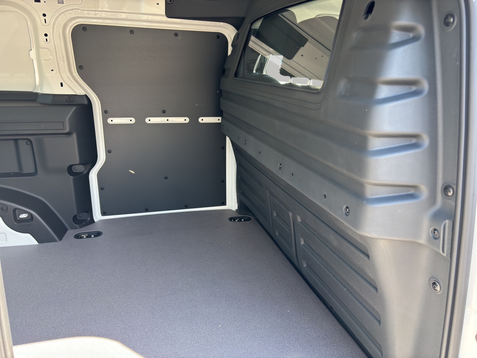 VW ID. Buzz Cargo Pro-image-11