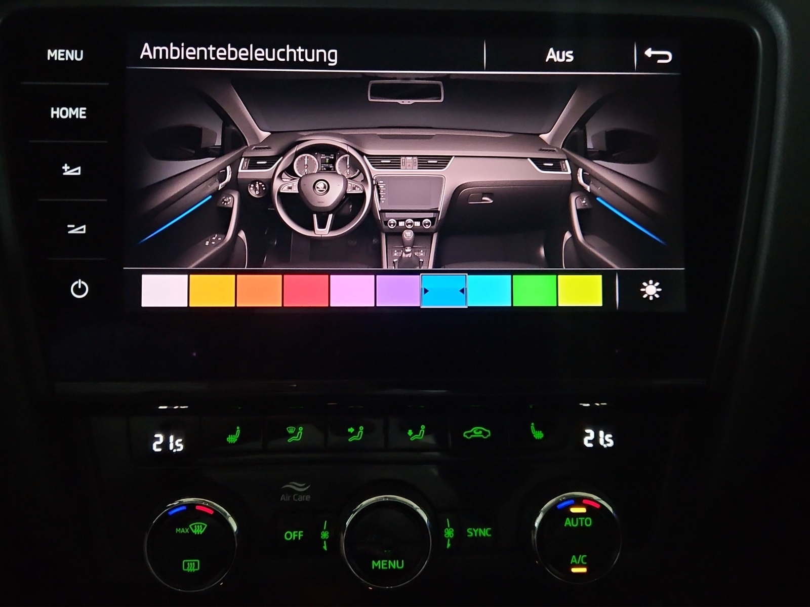 SKODA Octavia Combi 2.0 TSI Style 4x4 DSG-image-19