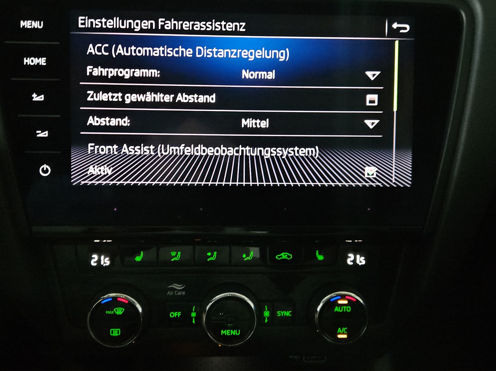 SKODA Octavia Combi 2.0 TSI Style 4x4 DSG-image-15