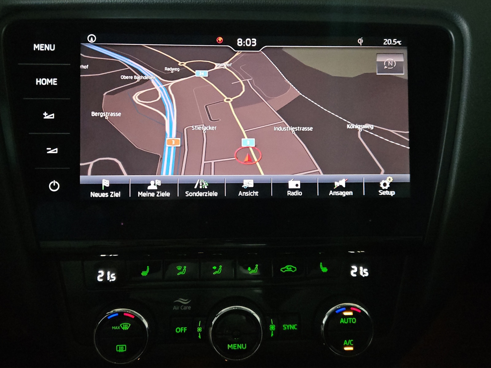 SKODA Octavia Combi 2.0 TSI Style 4x4 DSG-image-13