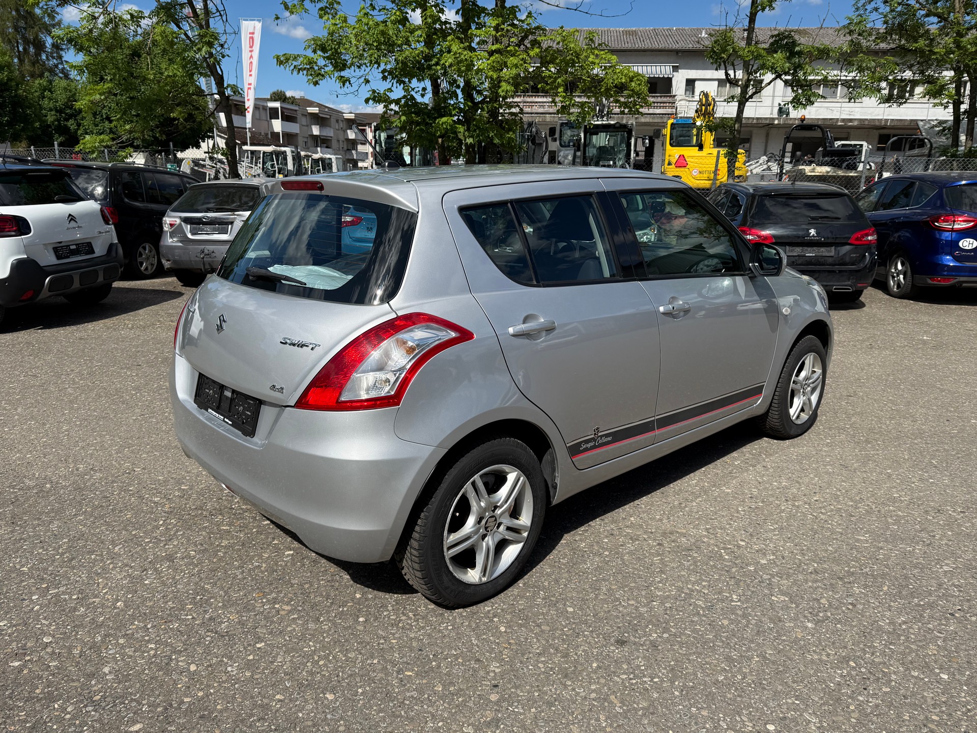 SUZUKI Swift 1.2i 16V GL Piz Sulai 4x4-showroom-element-3