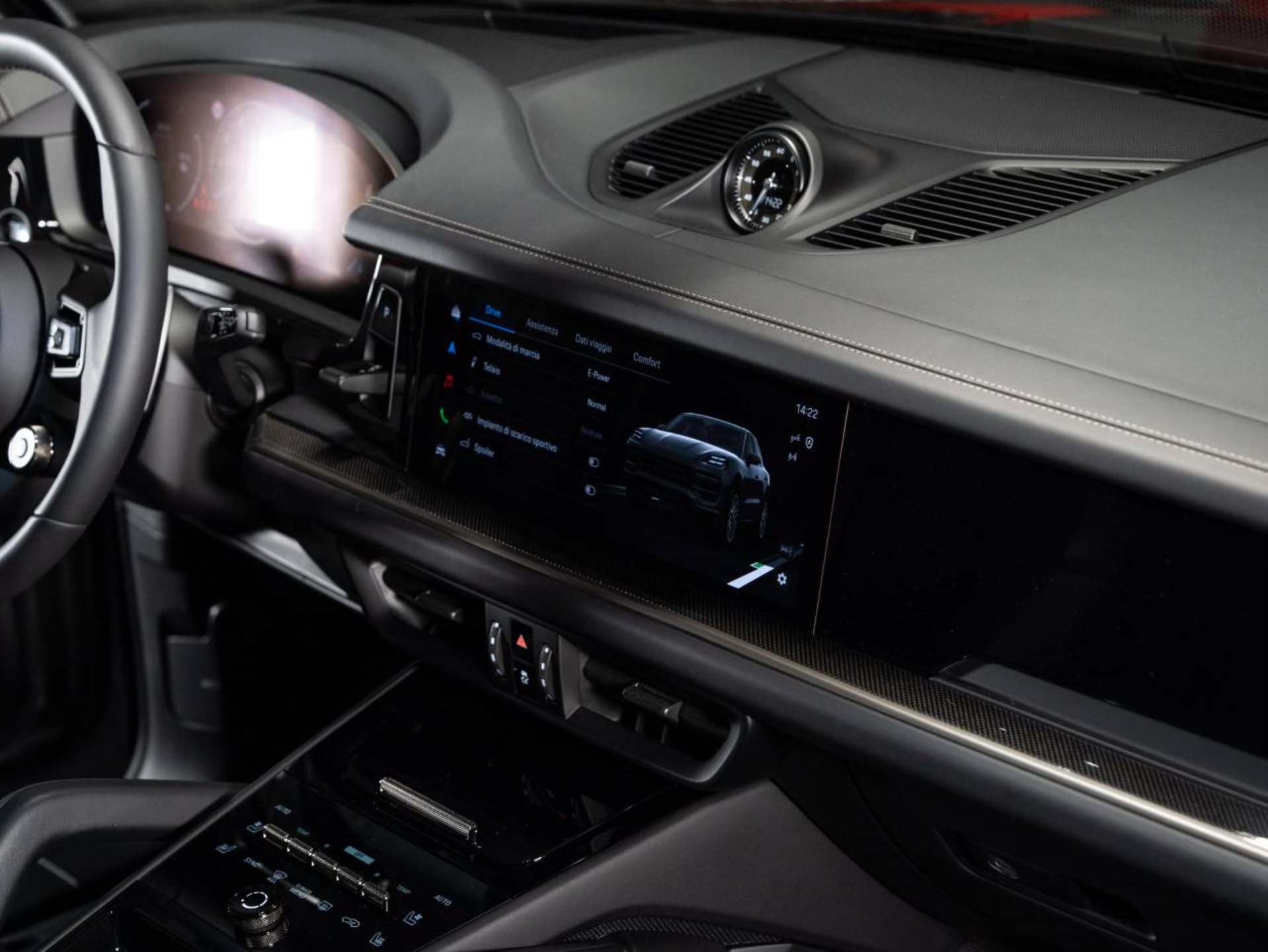 PORSCHE Cayenne Turbo E-Hybrid-image-20
