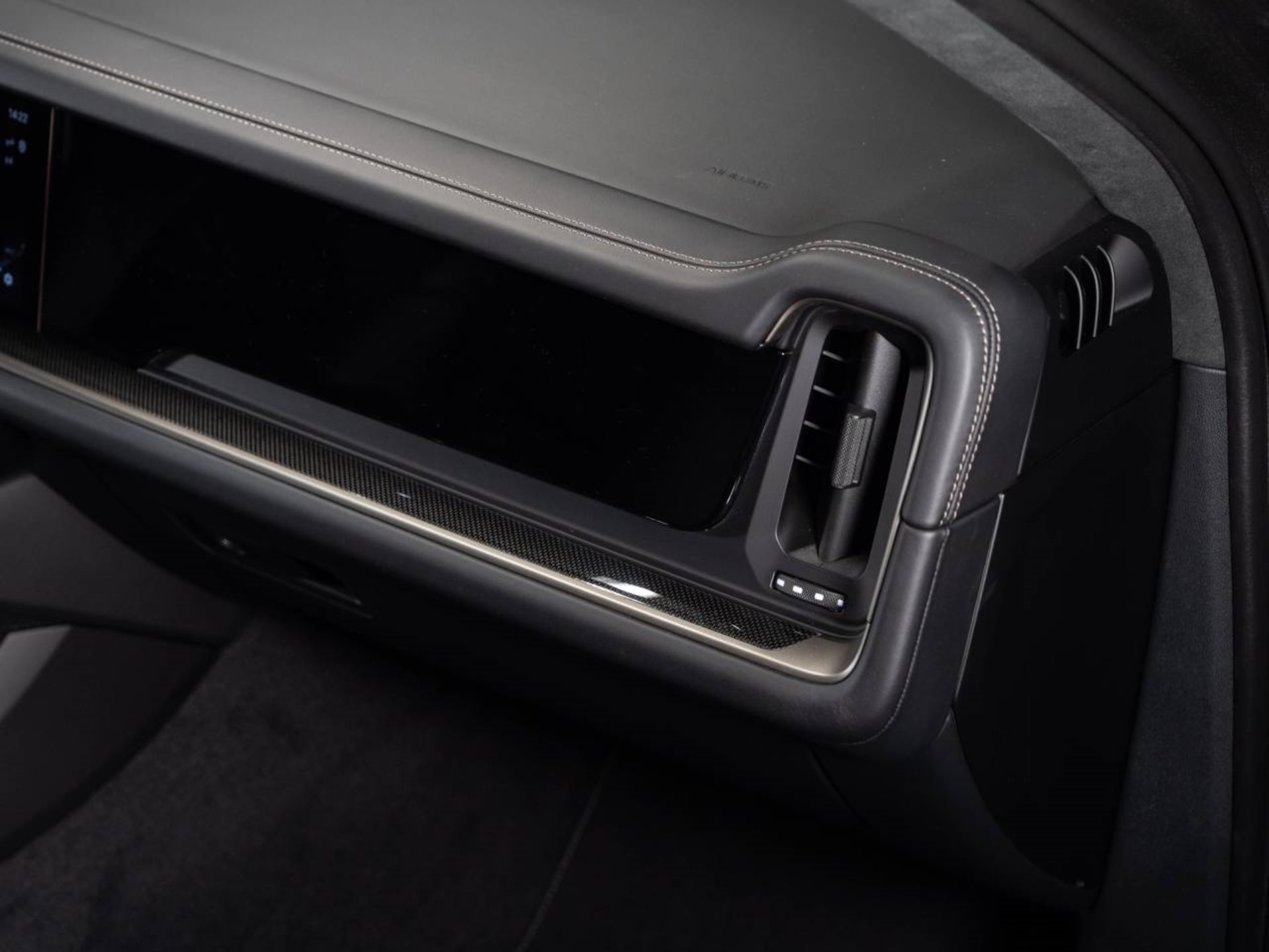 PORSCHE Cayenne Turbo E-Hybrid-image-19