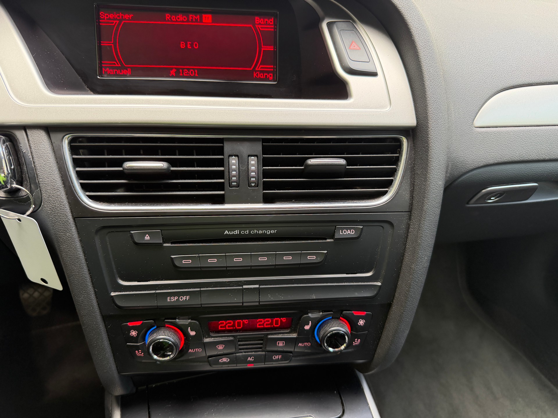 AUDI A4 Avant 1.8 TFSI quattro-image-7