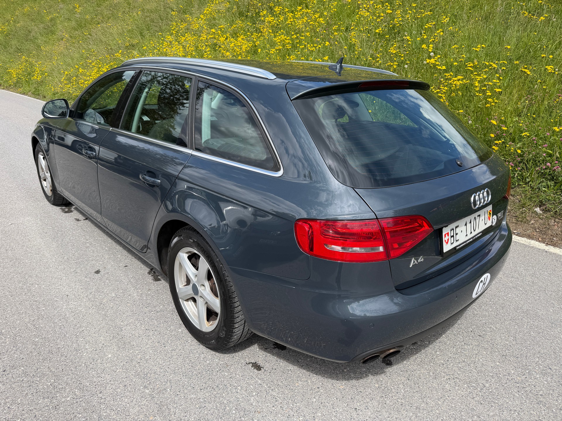 AUDI A4 Avant 1.8 TFSI quattro-showroom-element-2