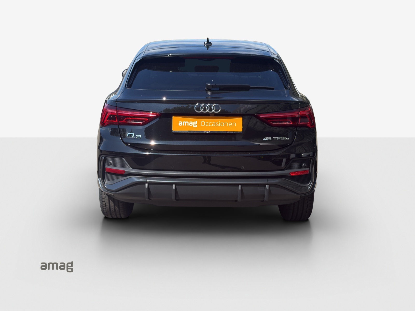 AUDI Q3 Sportback 45 TFSI e Attraction S-tronic-showroom-element-3