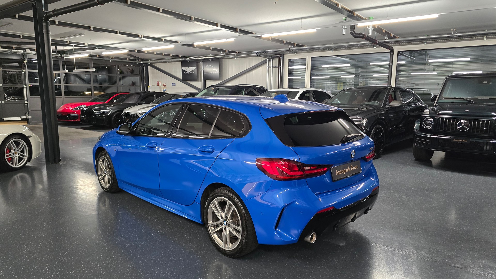 BMW 118i M Sport Pro Steptronic-image-6