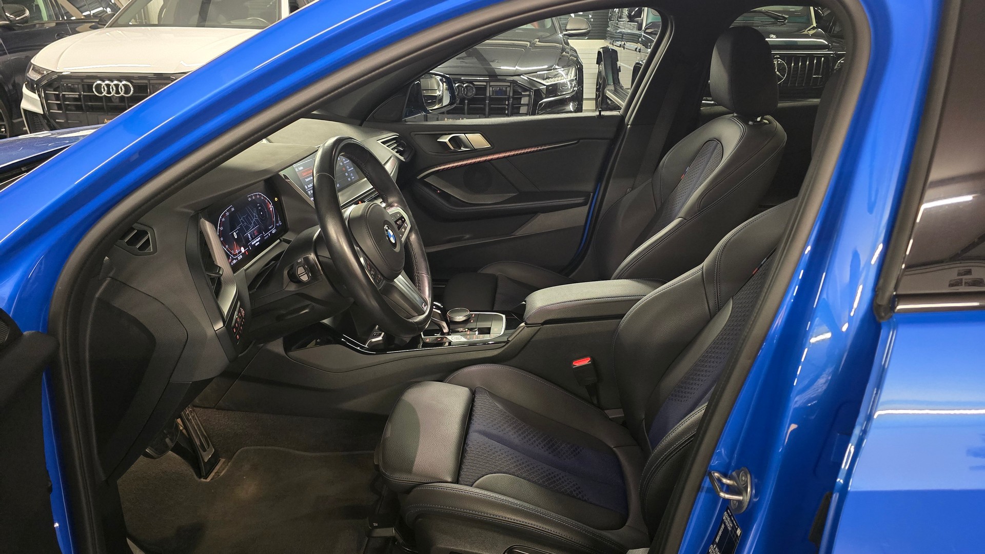 BMW 118i M Sport Pro Steptronic-image-17