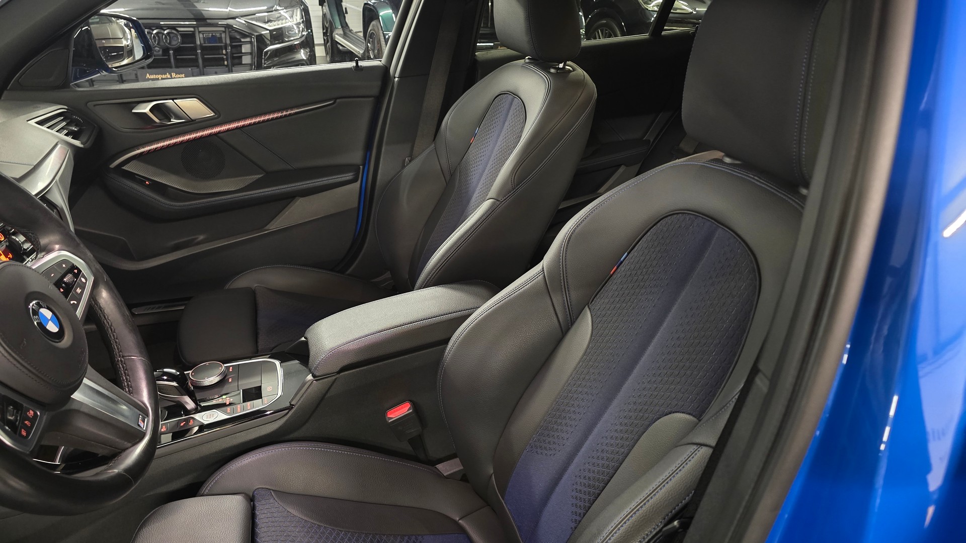 BMW 118i M Sport Pro Steptronic-image-16
