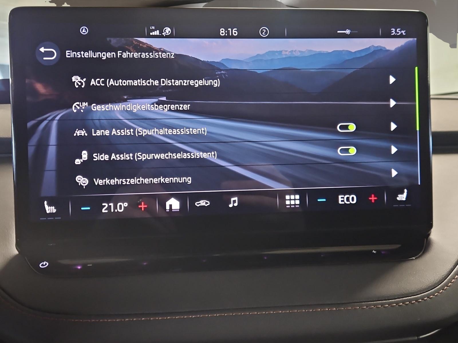 SKODA Enyaq iV 80x-image-16