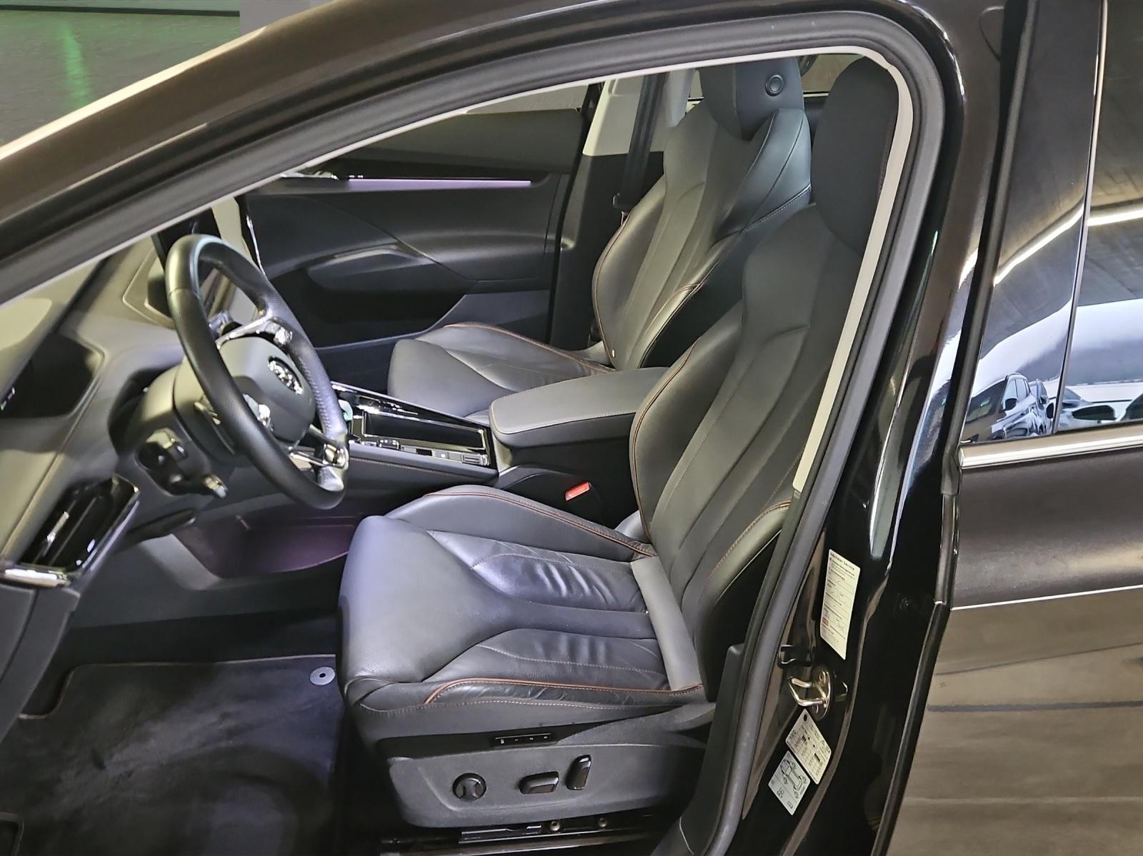 SKODA Enyaq iV 80x-image-8