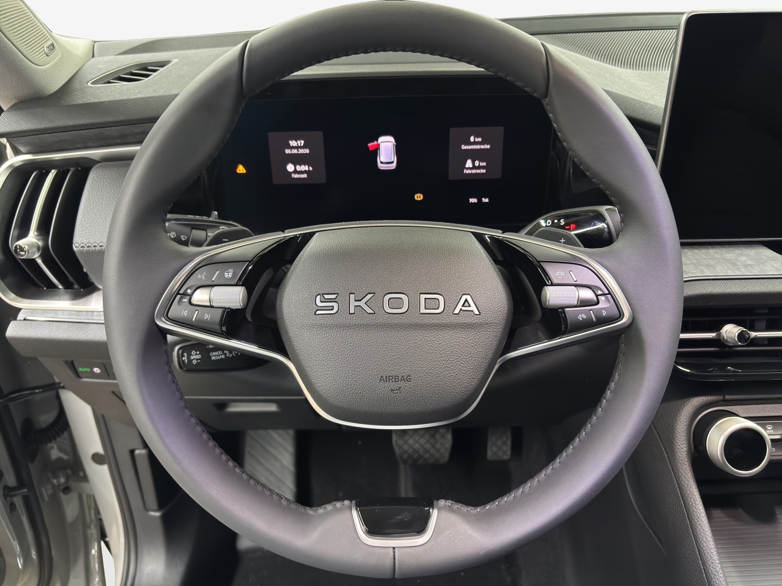SKODA Kodiaq 1.5 TSI PHEV Selection-image-9