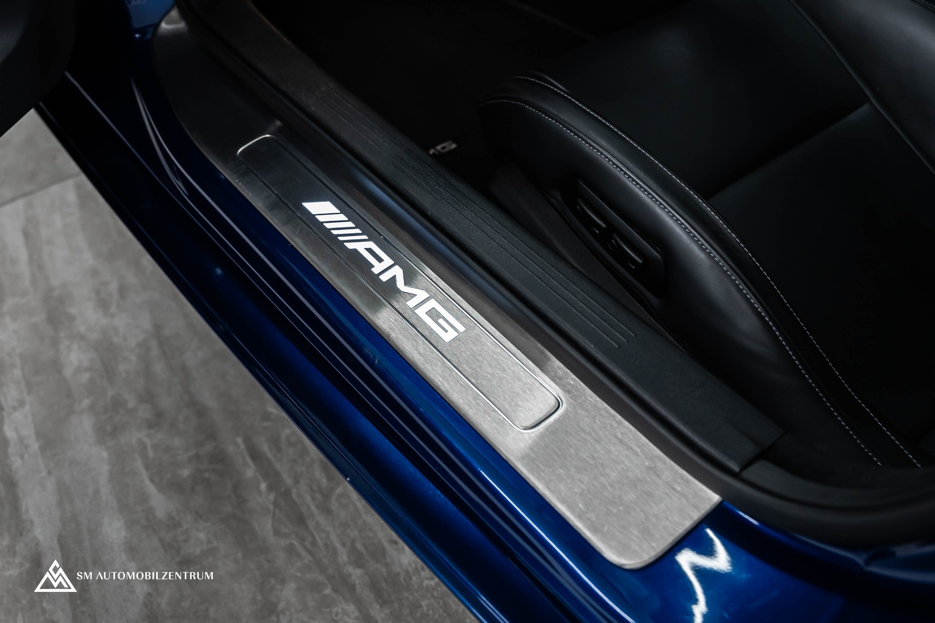 MERCEDES-BENZ AMG GT S Coupé / CH / Burmester / Panorama / Rückfahrkamera-image-17