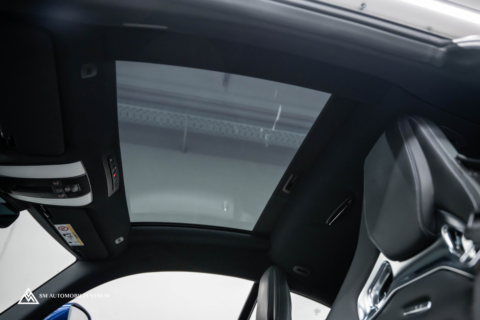 MERCEDES-BENZ AMG GT S Coupé / CH / Burmester / Panorama / Rückfahrkamera-image-21