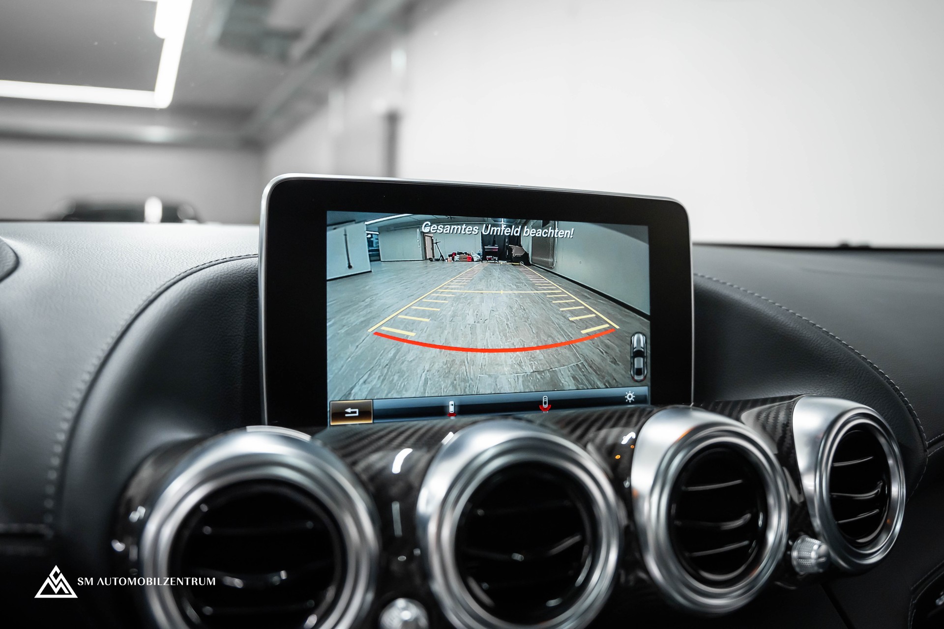 MERCEDES-BENZ AMG GT S Coupé / CH / Burmester / Panorama / Rückfahrkamera-image-30