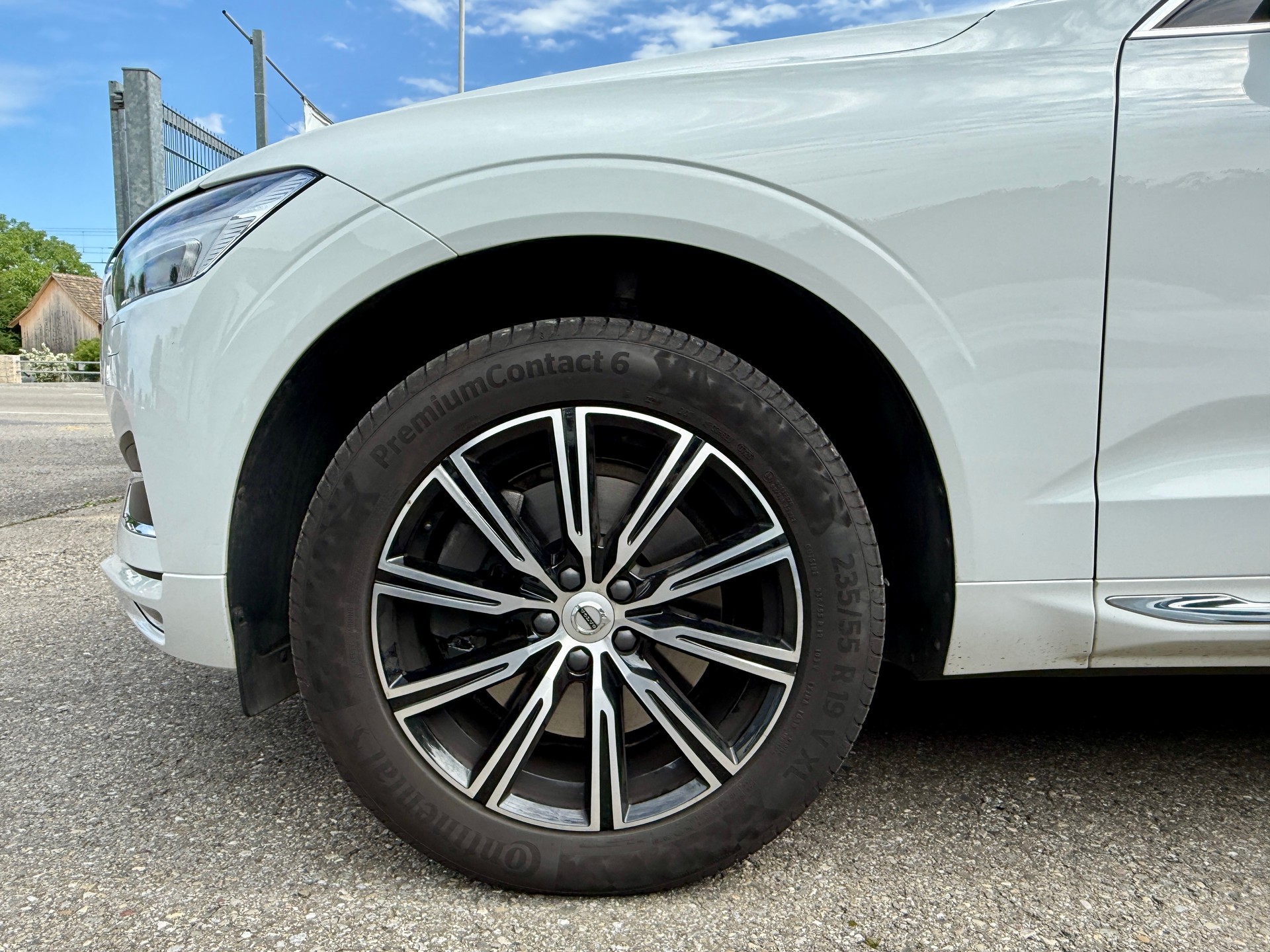 VOLVO XC60 B4 Diesel Mild Hybrid AWD Inscription Geartronic-image-13