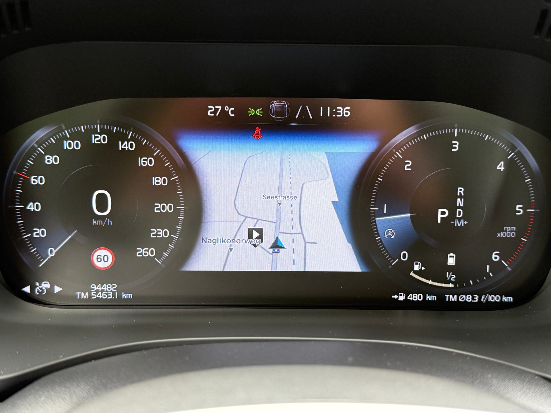 VOLVO XC60 B4 Diesel Mild Hybrid AWD Inscription Geartronic-image-24
