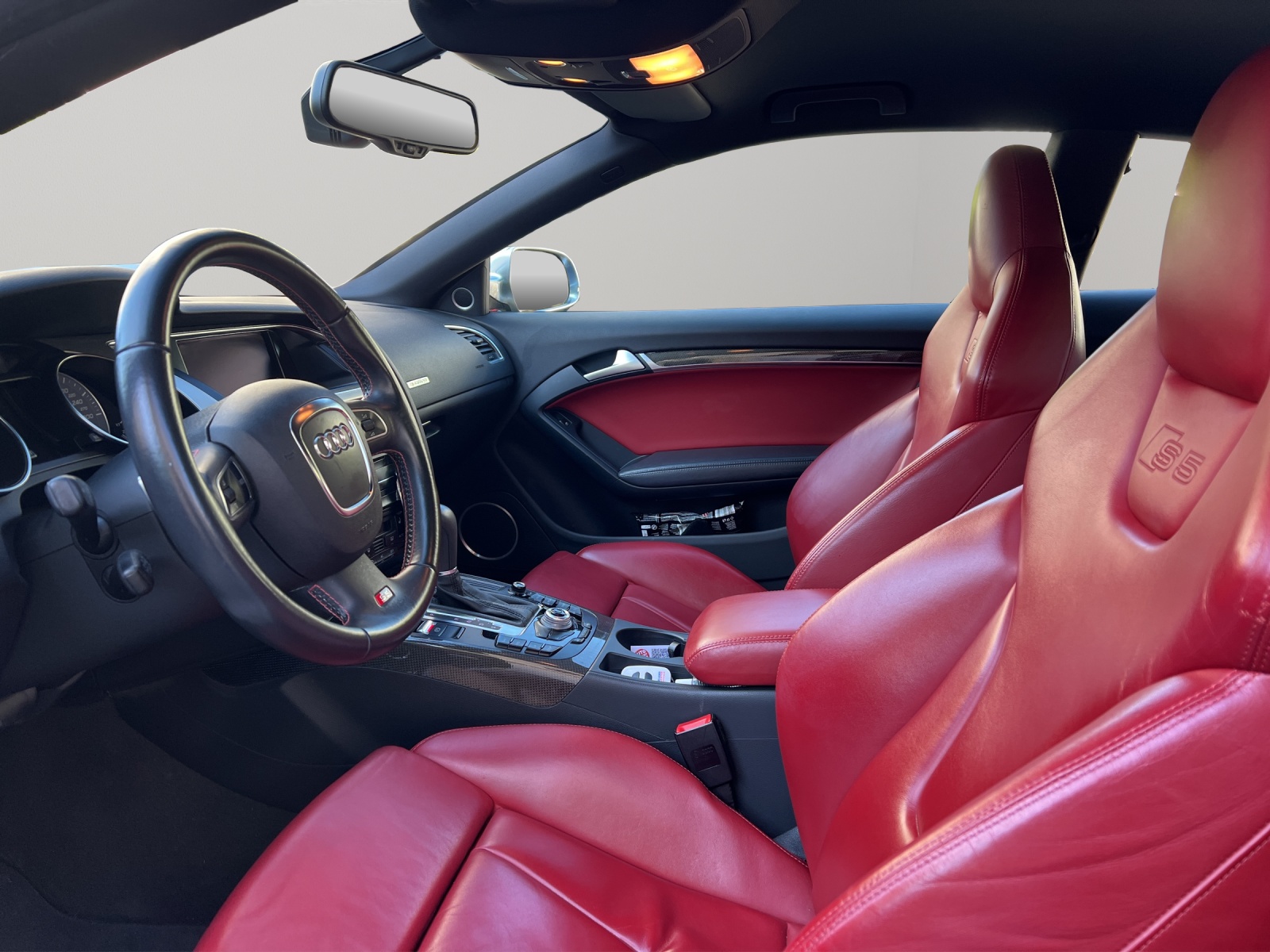 AUDI 4.2 V8 FSI quattro T-Tronic-image-9