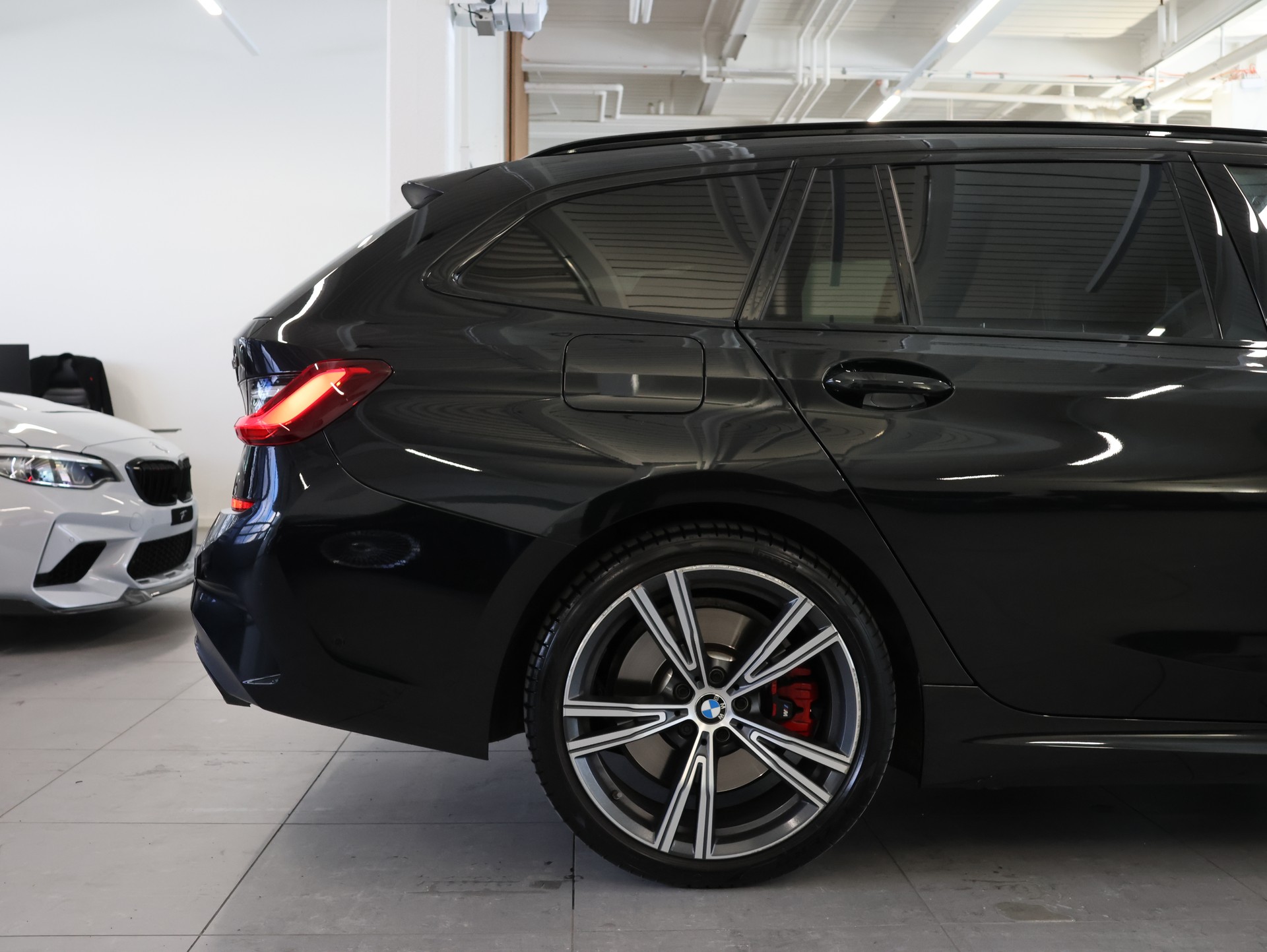 BMW M340d xDrive 48V Touring Steptronic Sport *360-Kamera* *Harmon & Cardon* *M-Paket**-image-12