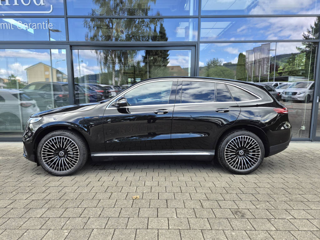 MERCEDES-BENZ EQC 400 4Matic AMG Line-image-1